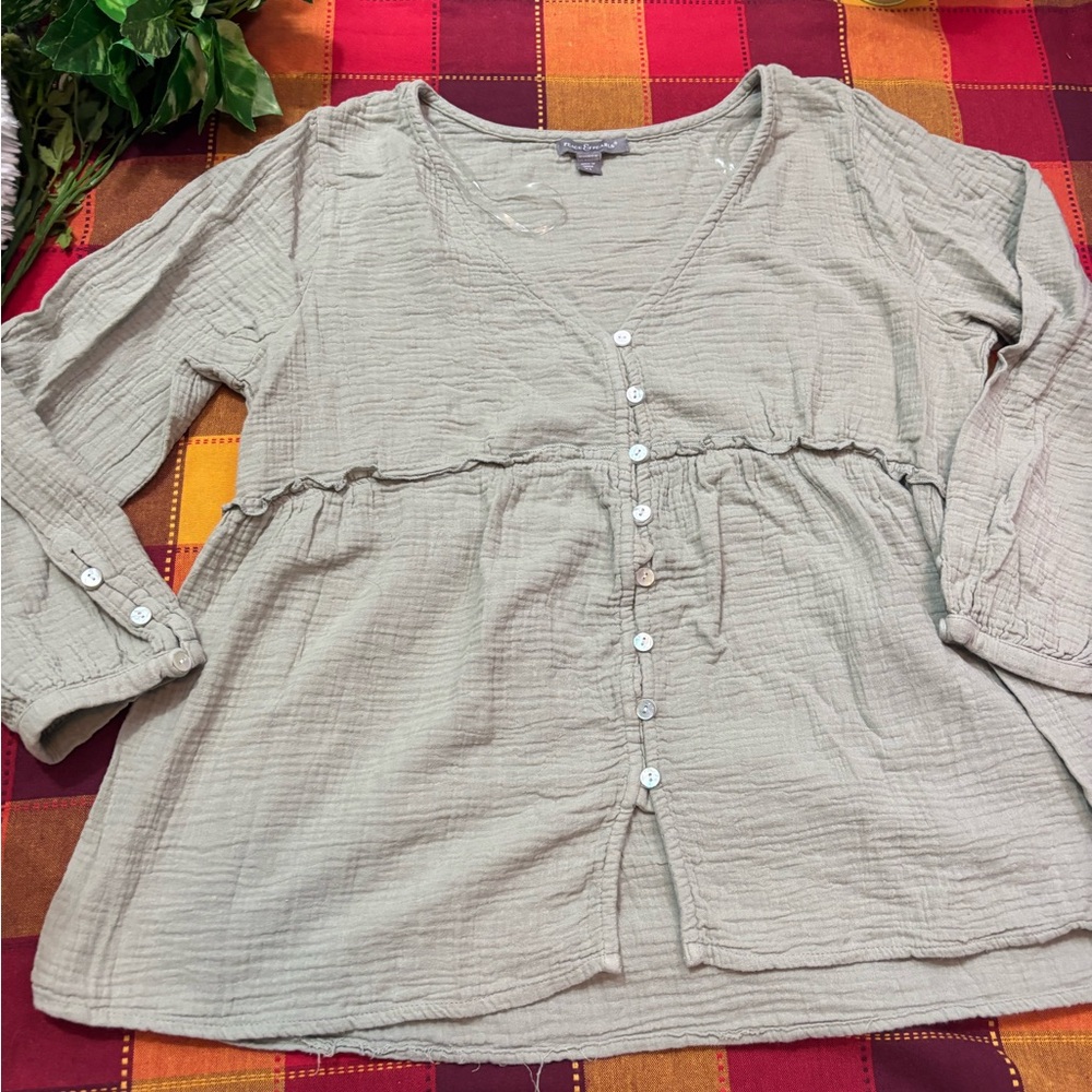 Long Sleeves Shirts - image 1